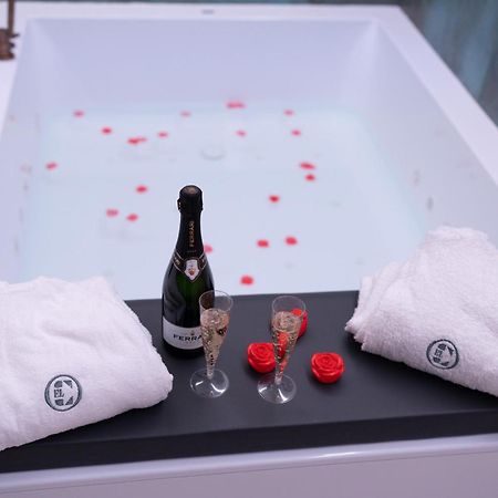 Suite Dreams Luxury 지오비나조 외부 사진