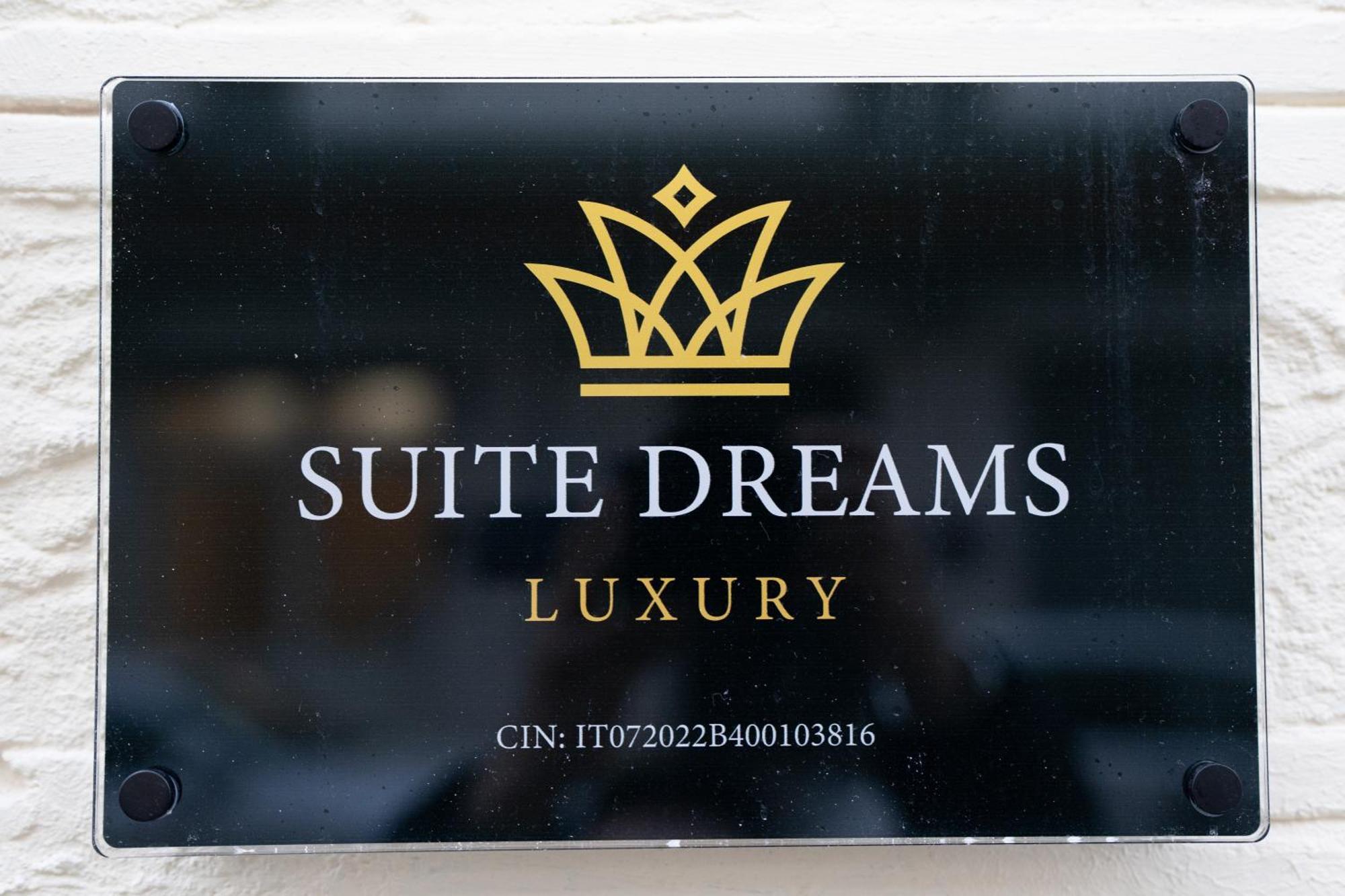 Suite Dreams Luxury 지오비나조 외부 사진